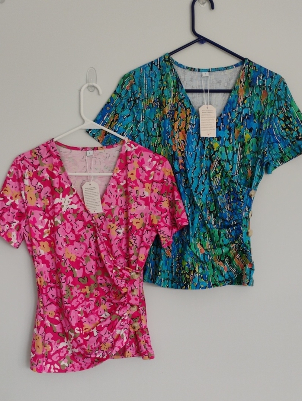 2 Made With Love Short Sleeve Floral Faux-Wrap Side Ruched Tops Pink And Blue S
